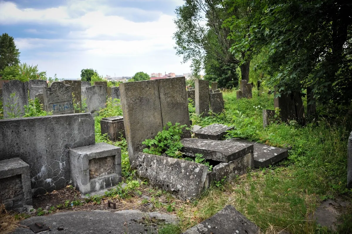 Jewish Cemetery — photo 4