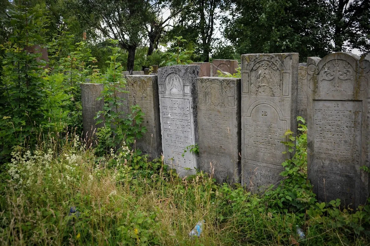 Jewish Cemetery — photo 10