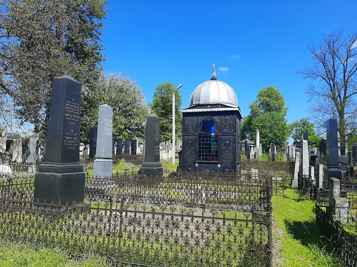 Jewish Cemetery — photo 9