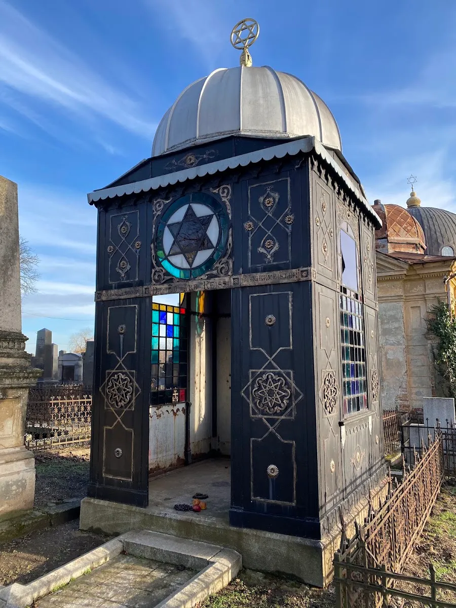 Jewish Cemetery — photo 10