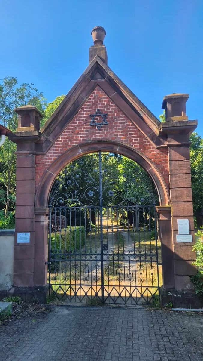Jüdischer Friedhof Freiburg — foto 4