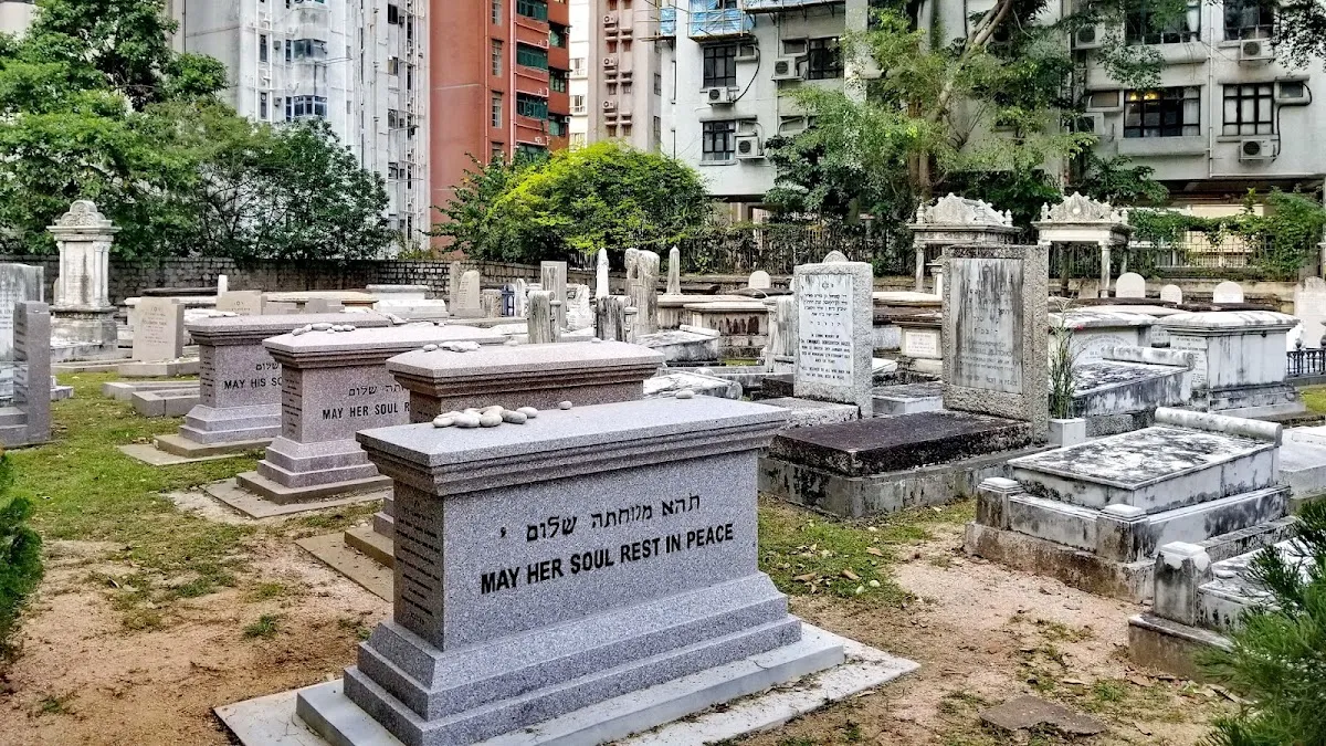 Jewish Cemetery Happy Valley — photo 4