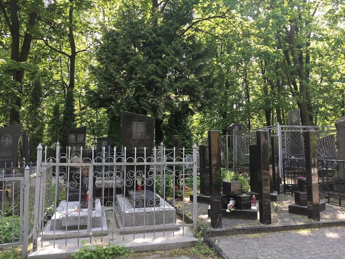 Jewish Cemetery of Lviv (Yaniv) — photo 9