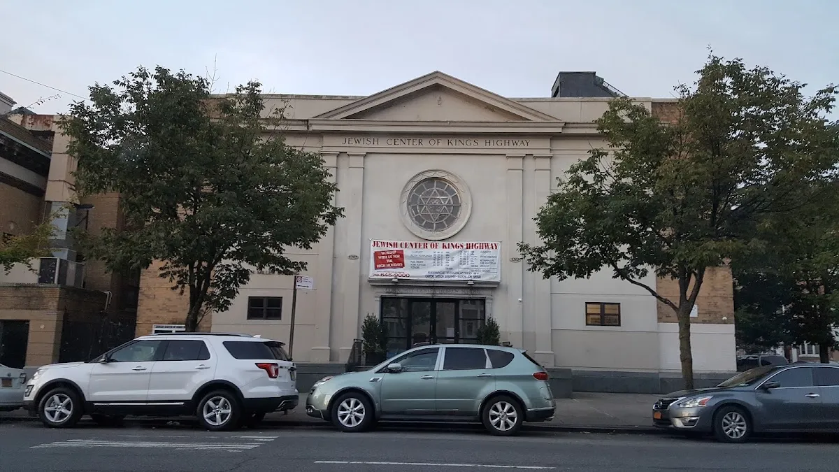 Jewish Center de Kings Highway — photo 4