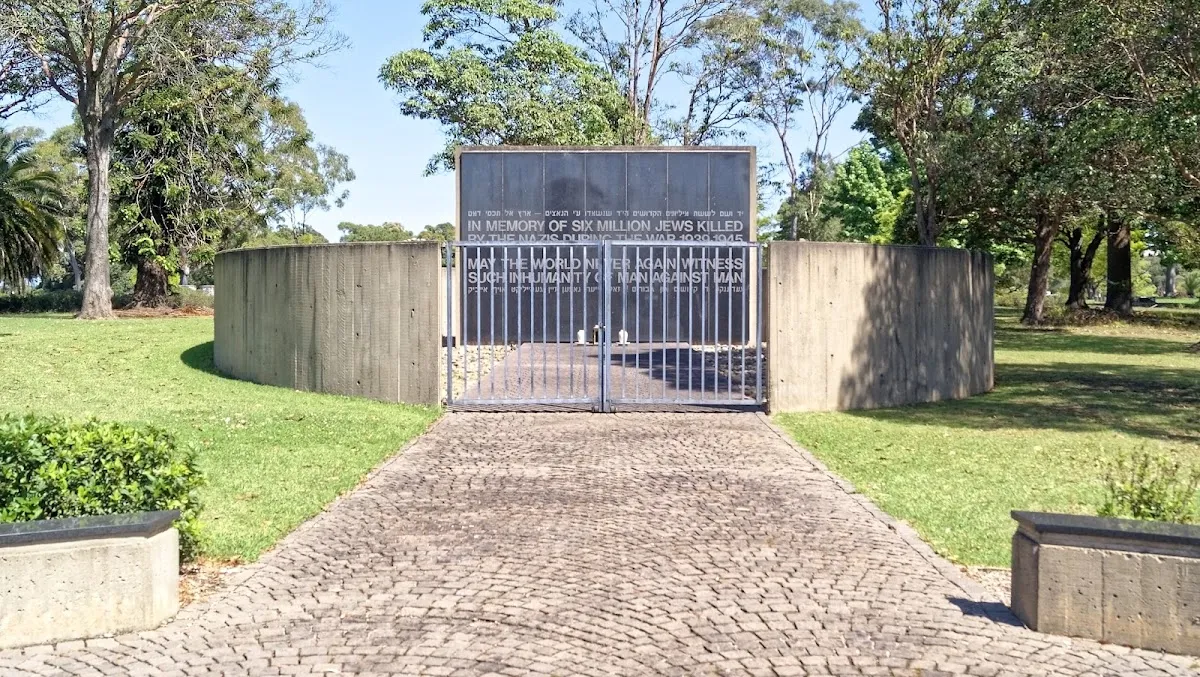 Jewish Holocaust Memorial (Martyrs Memorial) — foto 7