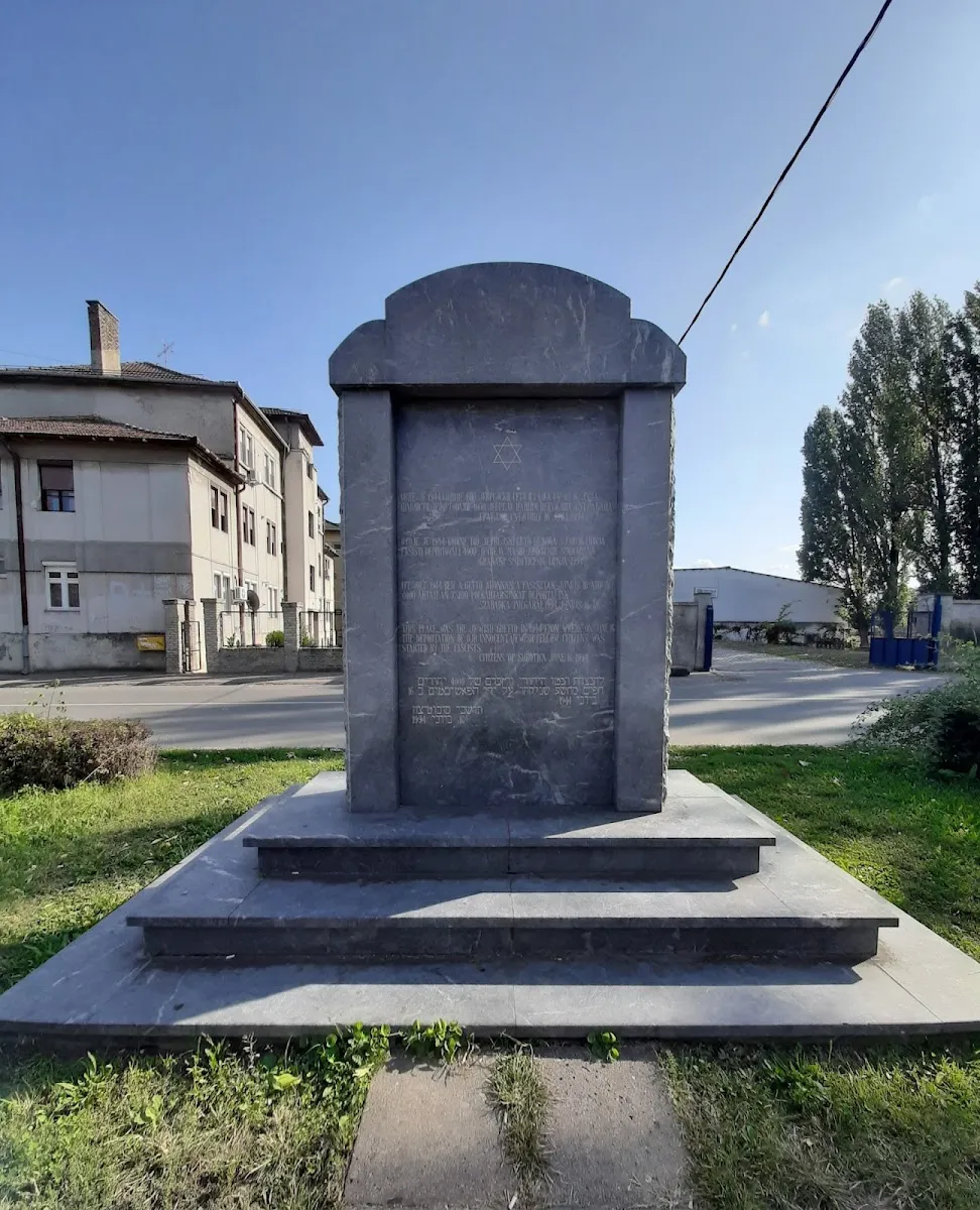 Jewish Victims' Square — foto 5