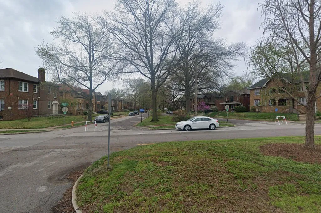 JGrads St. Louis — foto 2
