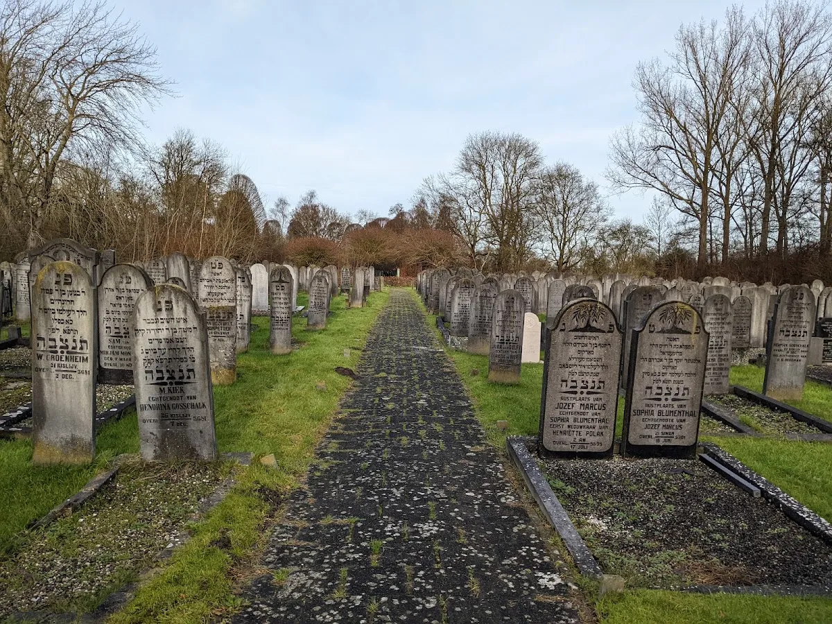 Joodse begraafplaats Iepenlaan — photo 10
