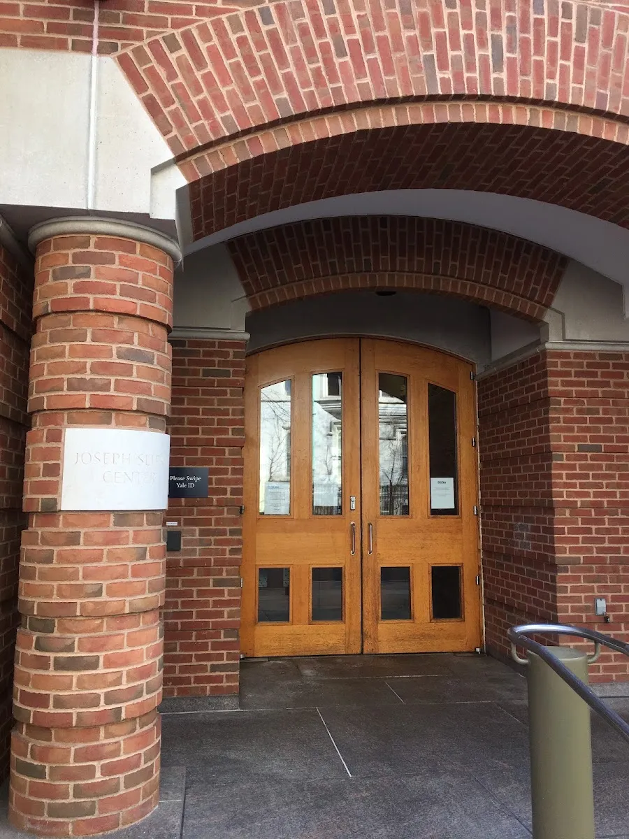 Joseph Slifka Center for Jewish Life at Yale — foto 2