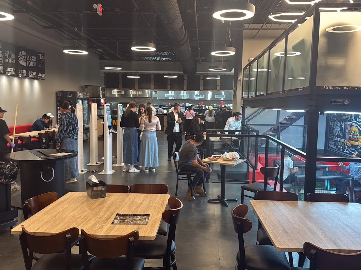 Josephs Dream Burger Lakewood — foto 2