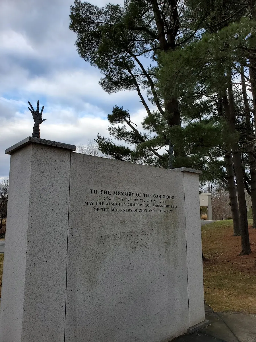 Judean Memorial Gardens / Cemetery — foto 10
