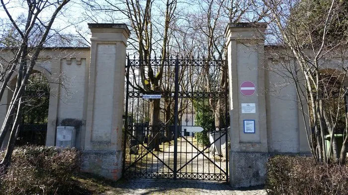 Jüdischer Friedhof Augsburg — foto 2