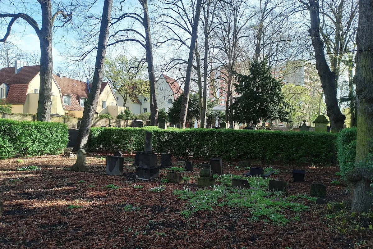 Jüdischer Friedhof Bonn (Römerstraße) — foto 2