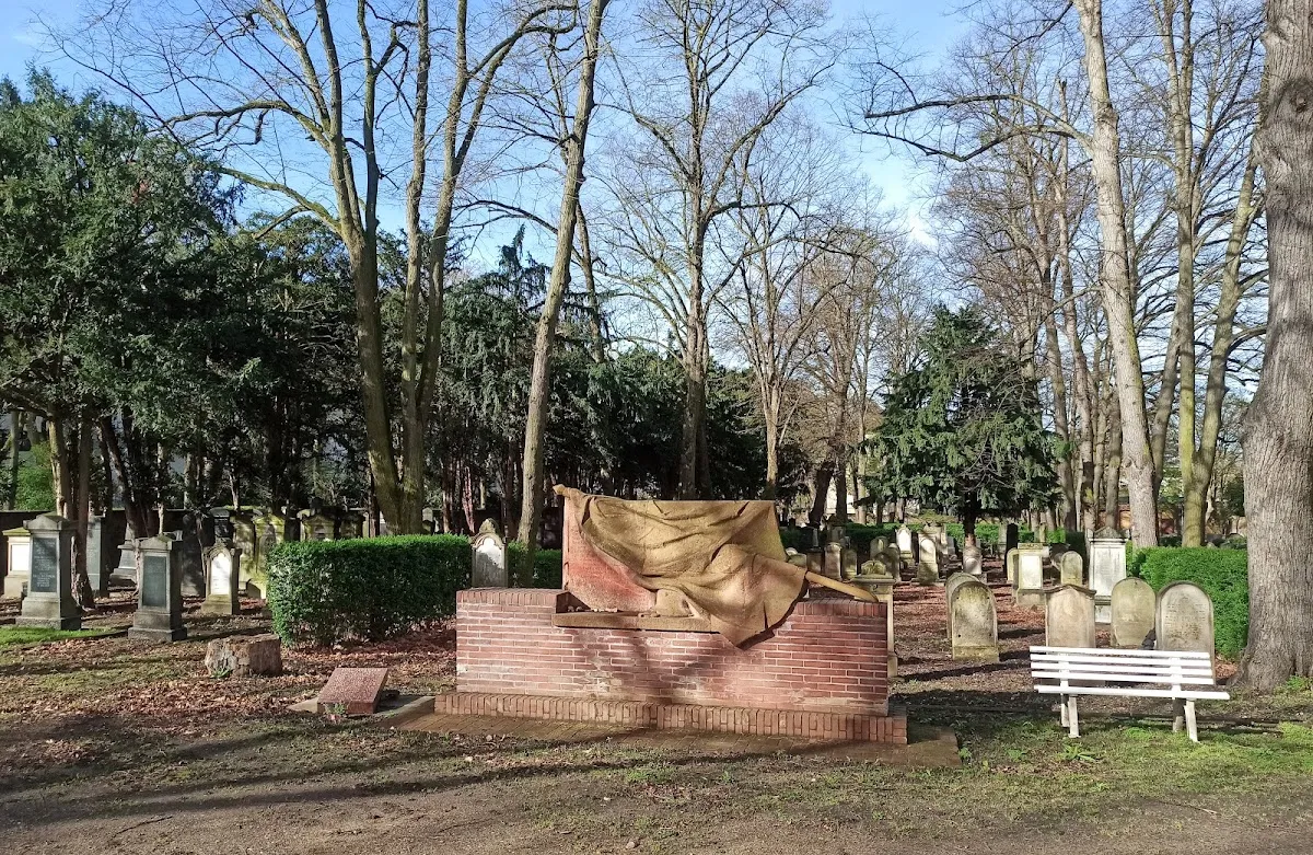 Jüdischer Friedhof Bonn (Römerstraße) — foto 5