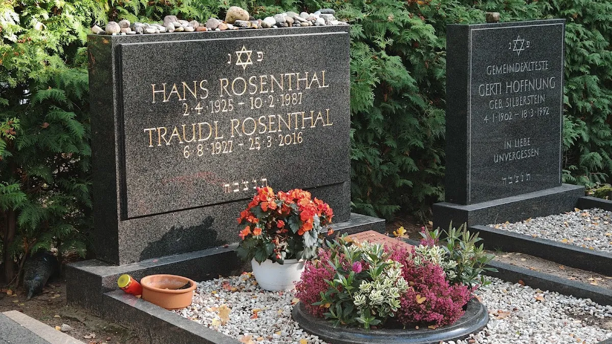 Jüdischer Friedhof Heerstraße/Scholzplatz — foto 4