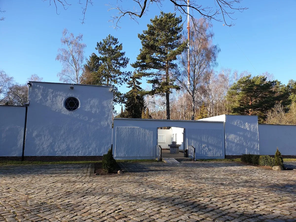 Jüdischer Friedhof Heerstraße/Scholzplatz — foto 6