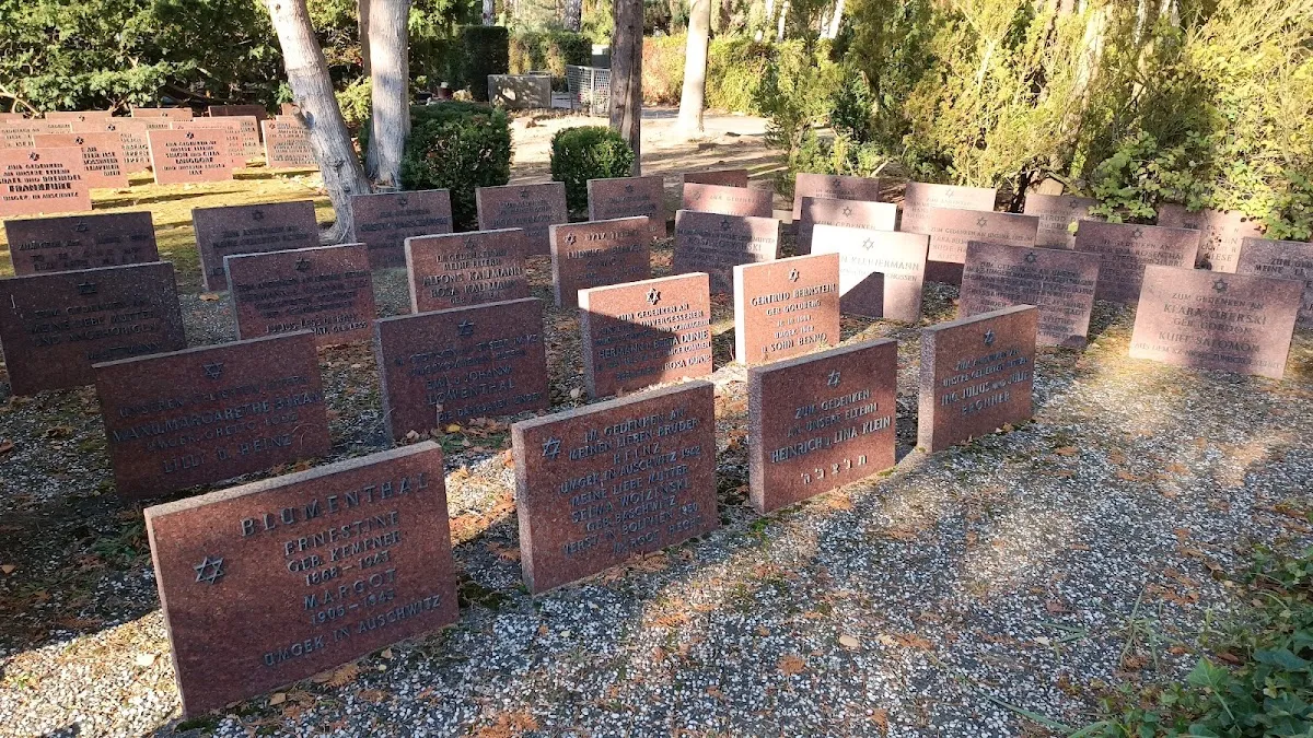 Jüdischer Friedhof Heerstraße/Scholzplatz — foto 10