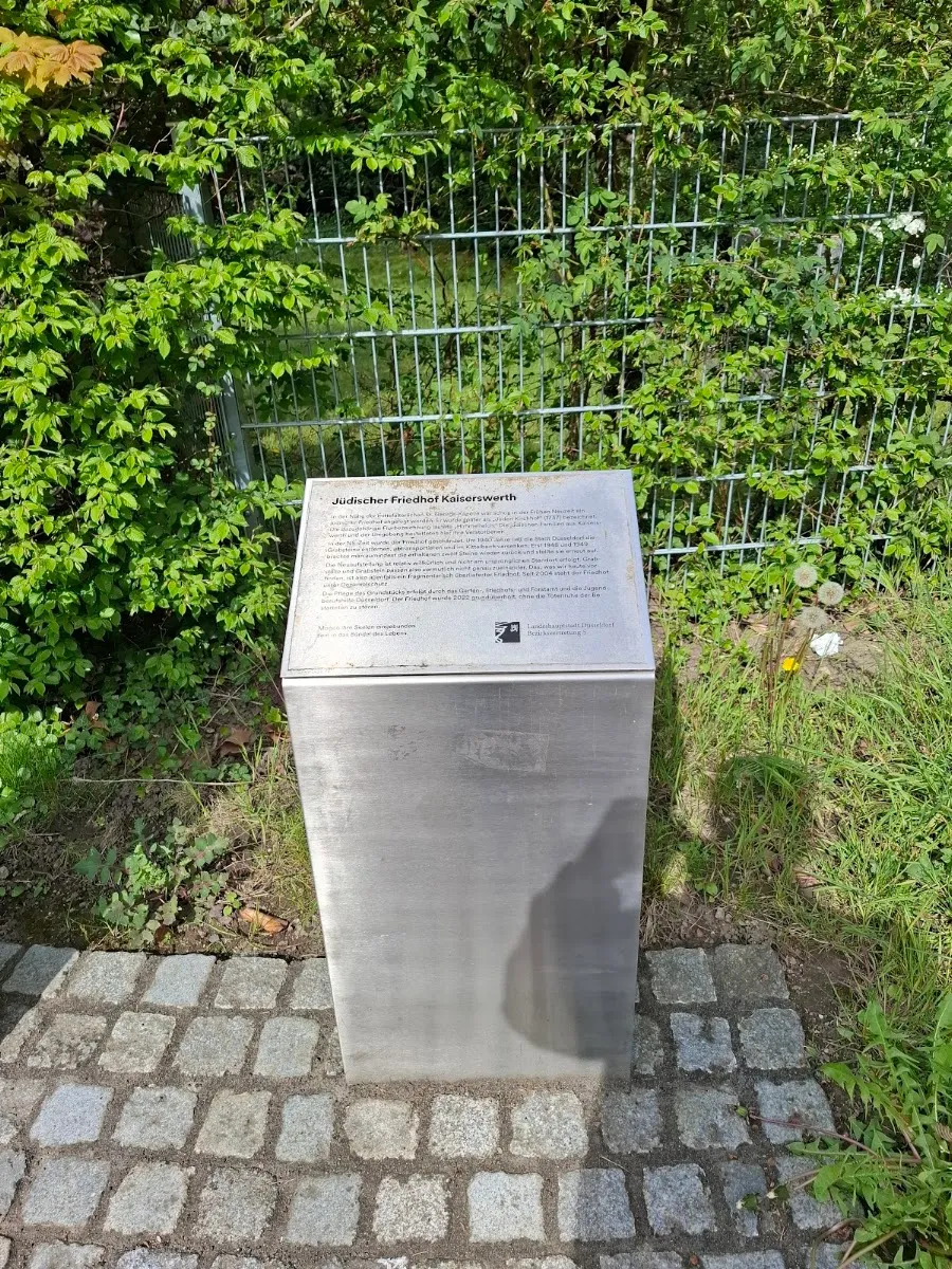 Jüdischer Friedhof Kaiserswerth — photo 3