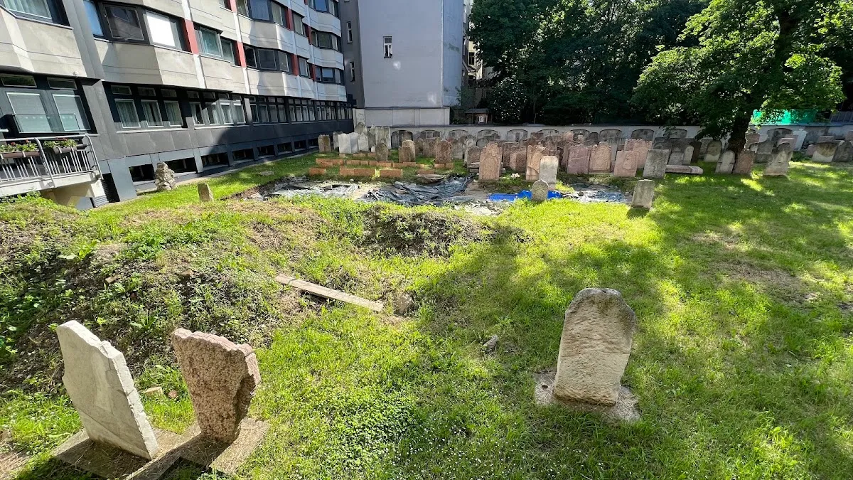Jüdischer Friedhof Seegasse — foto 4