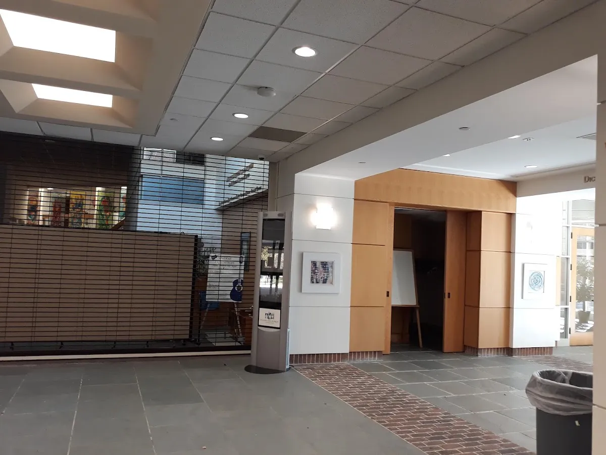 Julia P. Bindeman Suburban Center of Washington Hebrew Congregation — photo 3