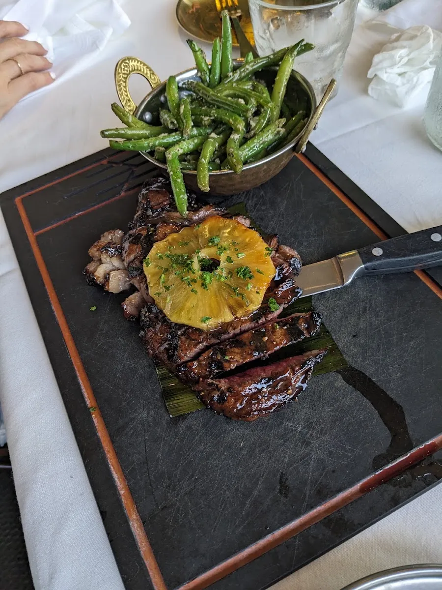 JZ Steakhouse Hollywood — foto 3