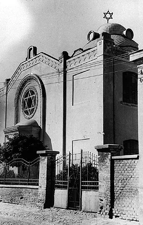 Kápolnási utcai zsinagóga — photo 10