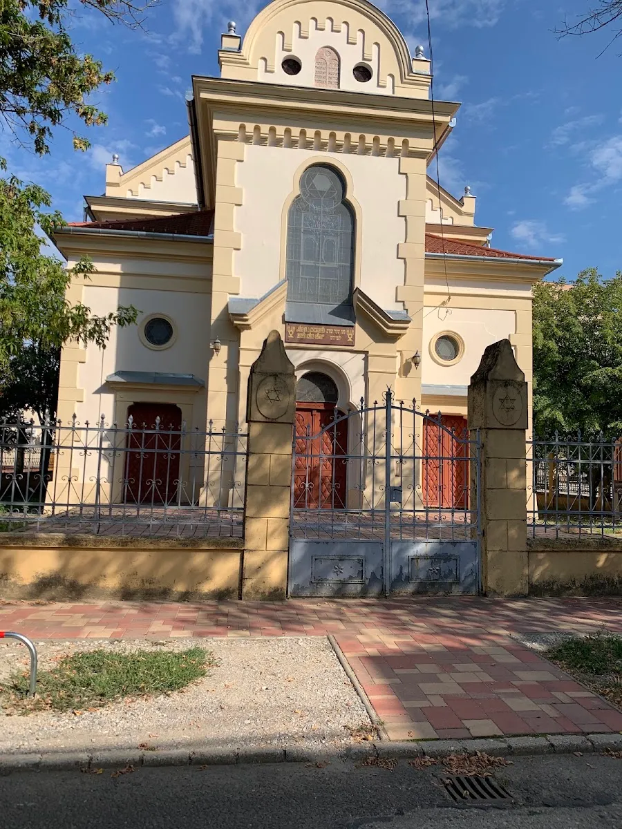 Karcagi Izraelita Hitközség zsinagógája — foto 9