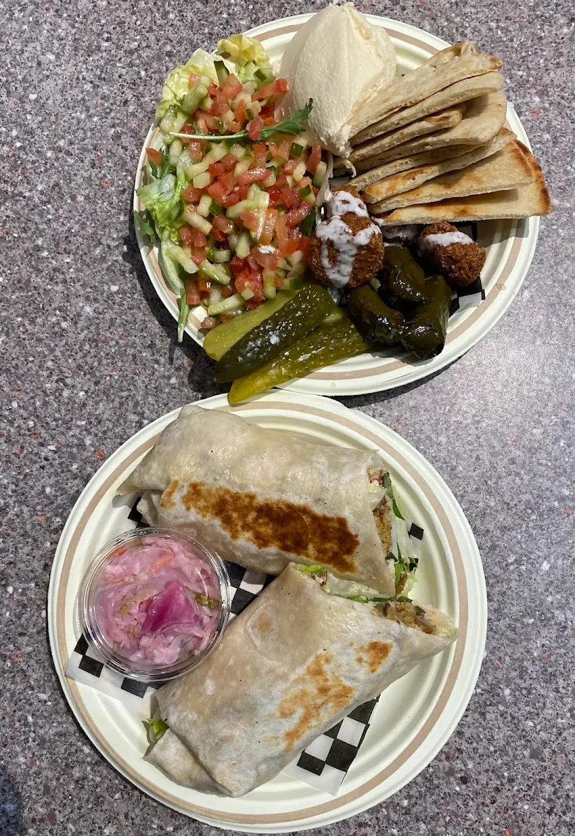 Karens Cafe — photo 6