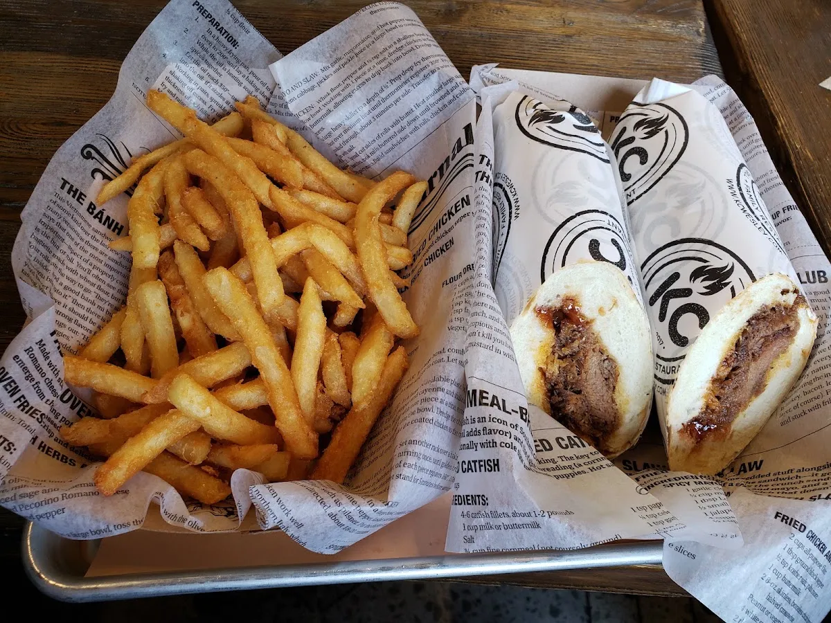 KC Grill + Family Restaurant — foto 6