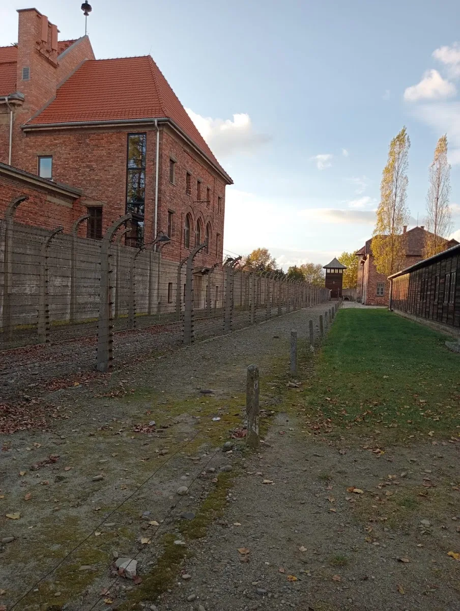 Kdoshei Auschwitz Synagogue