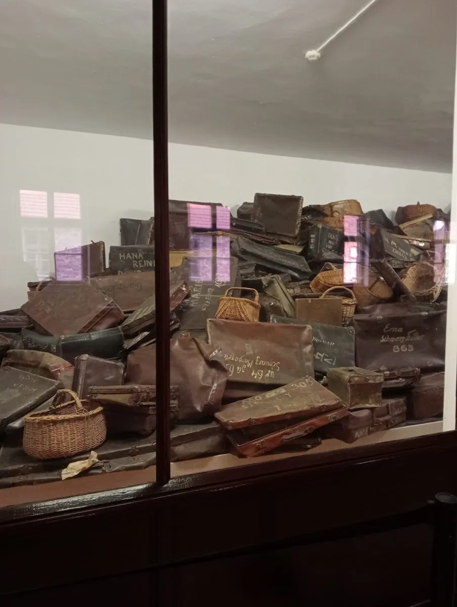 Kdoshei Auschwitz Synagogue — foto 4