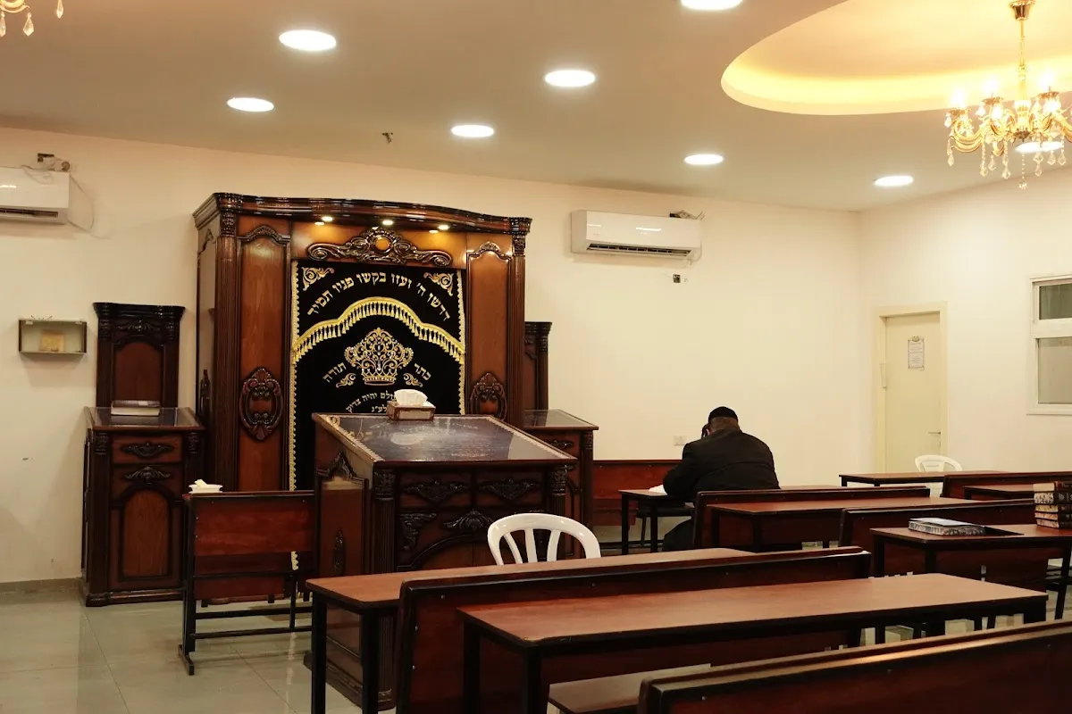 Kehal Chasidim Kerestir — foto 2