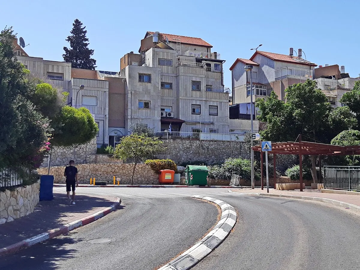 Kehal Chasidim Synagogue Ma'ale Adumim — foto 6