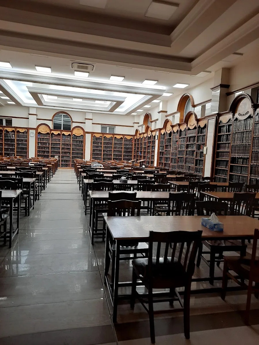 Kehal Yetev Lev Satmar — photo 7