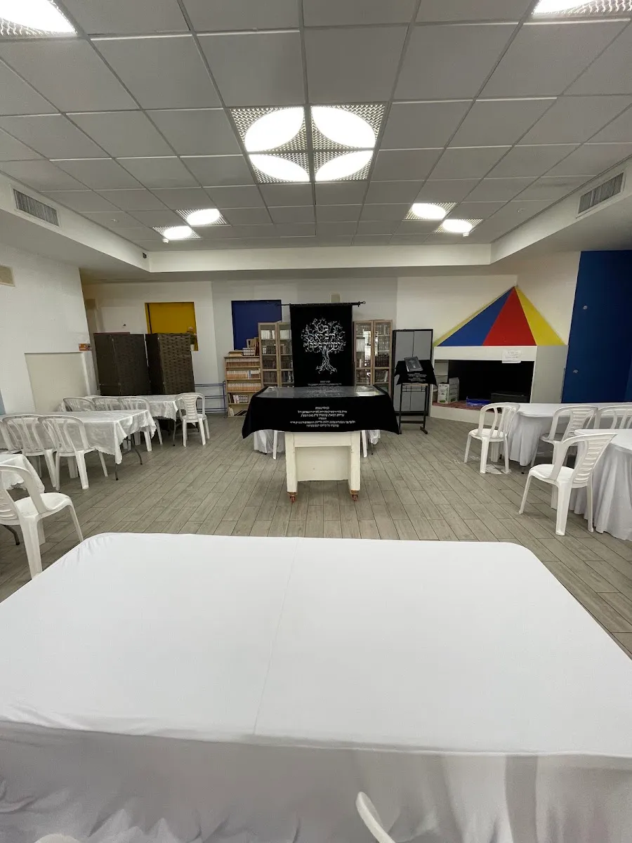 Kehilat Nezamer (Neve Zemer Synagogue) — foto 6