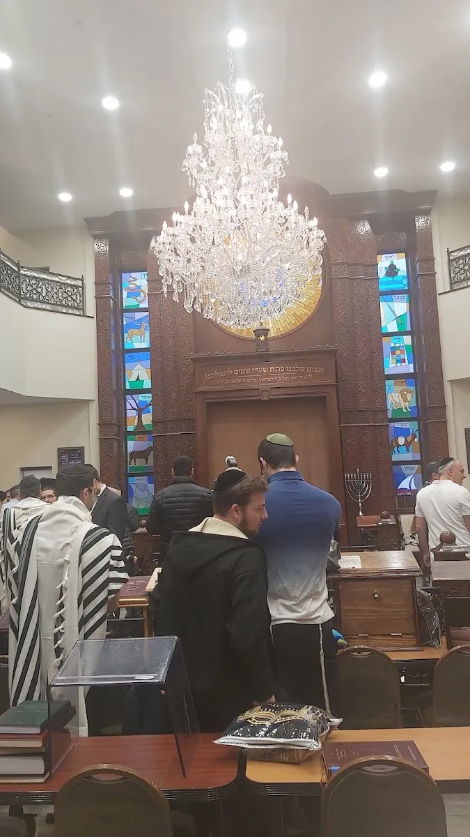 Kehillas Bais Yehudah Tzvi Of Cedarhurst (the Red Shul) — foto 5