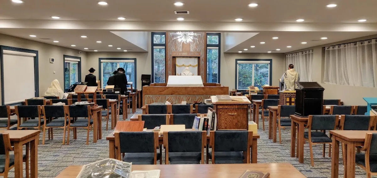Kehillas Zichron Dovid shul of Pomona