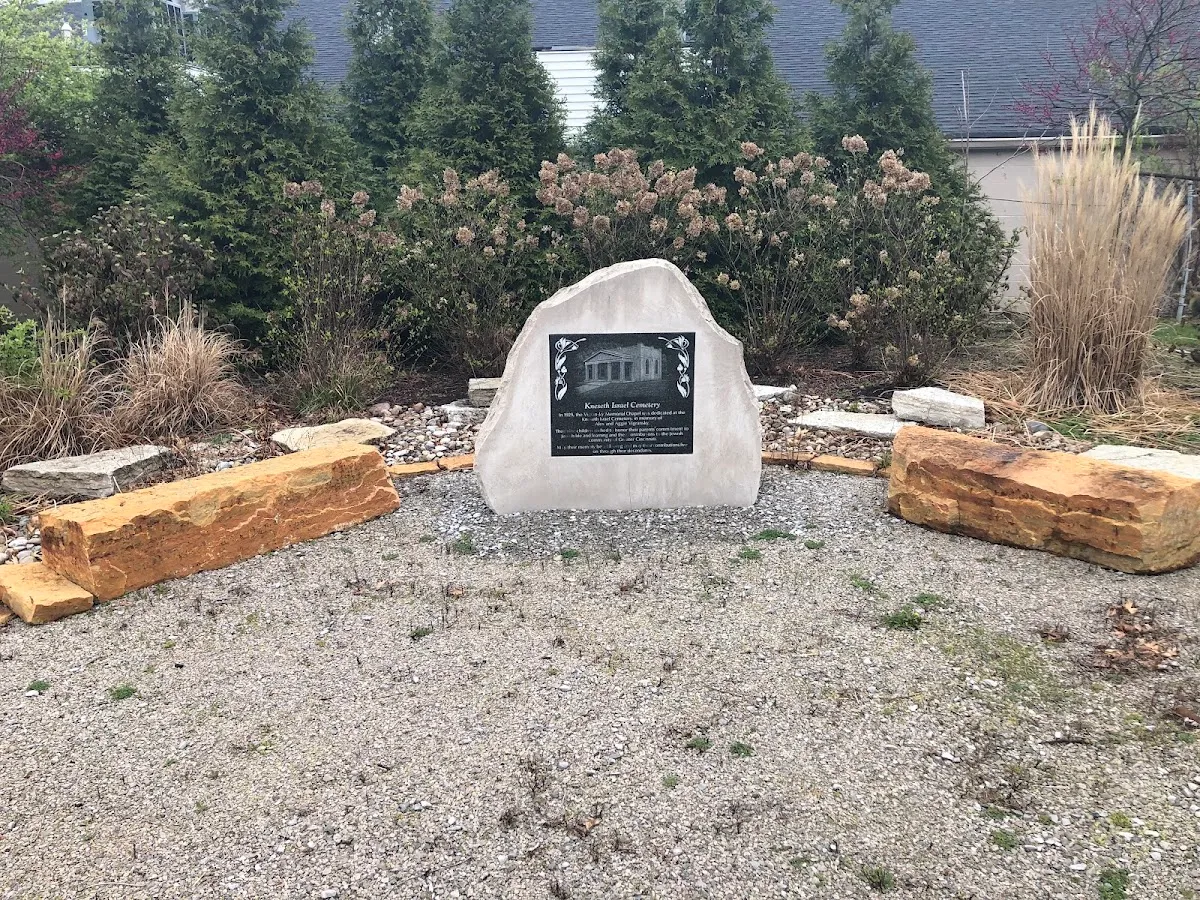 Kennseth Israel Cemetery — foto 3