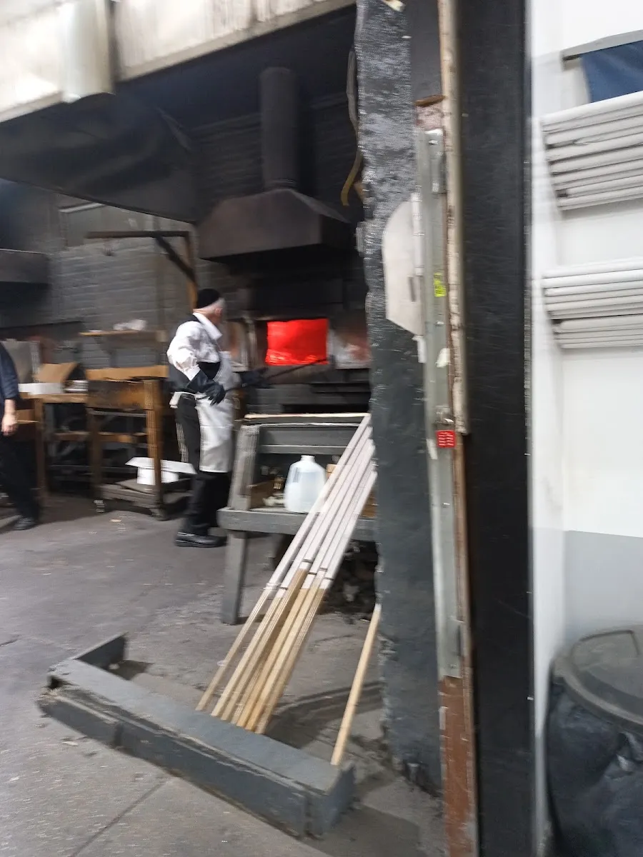 Kerestir Matzah Bakery — photo 9
