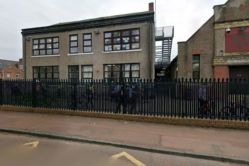 Keser Torah Boys School