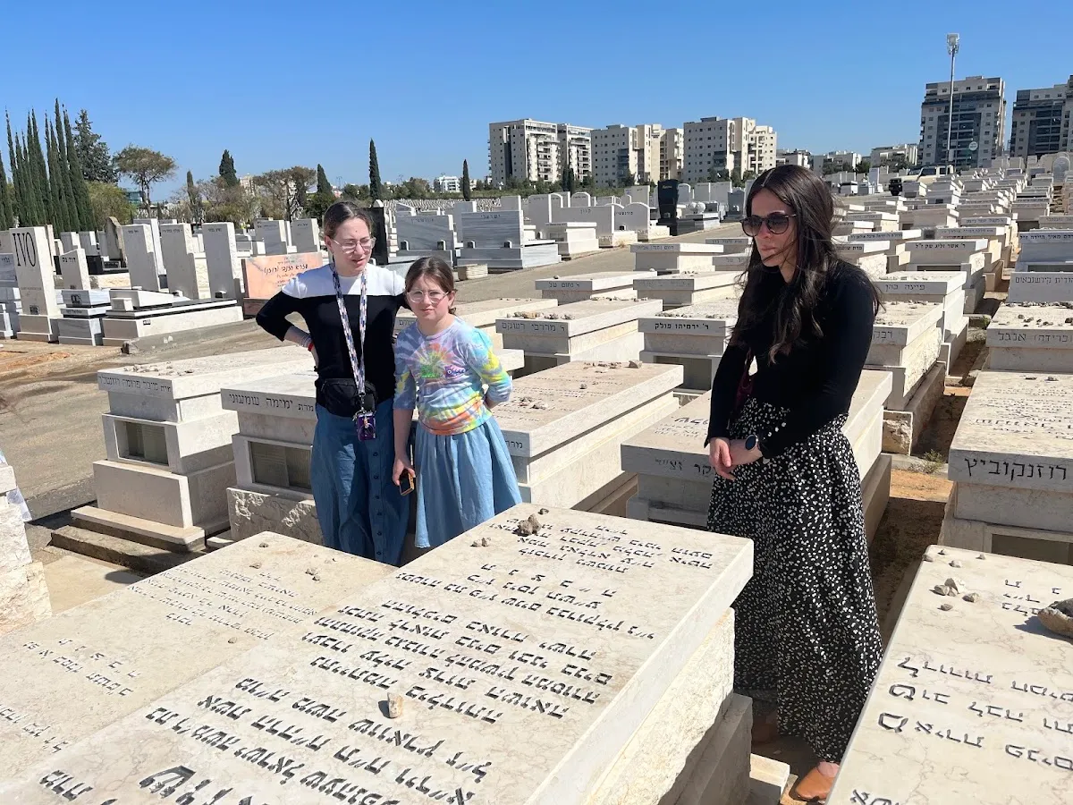Kever de Rabbi Yehuda Tzvi Steiner — foto 8