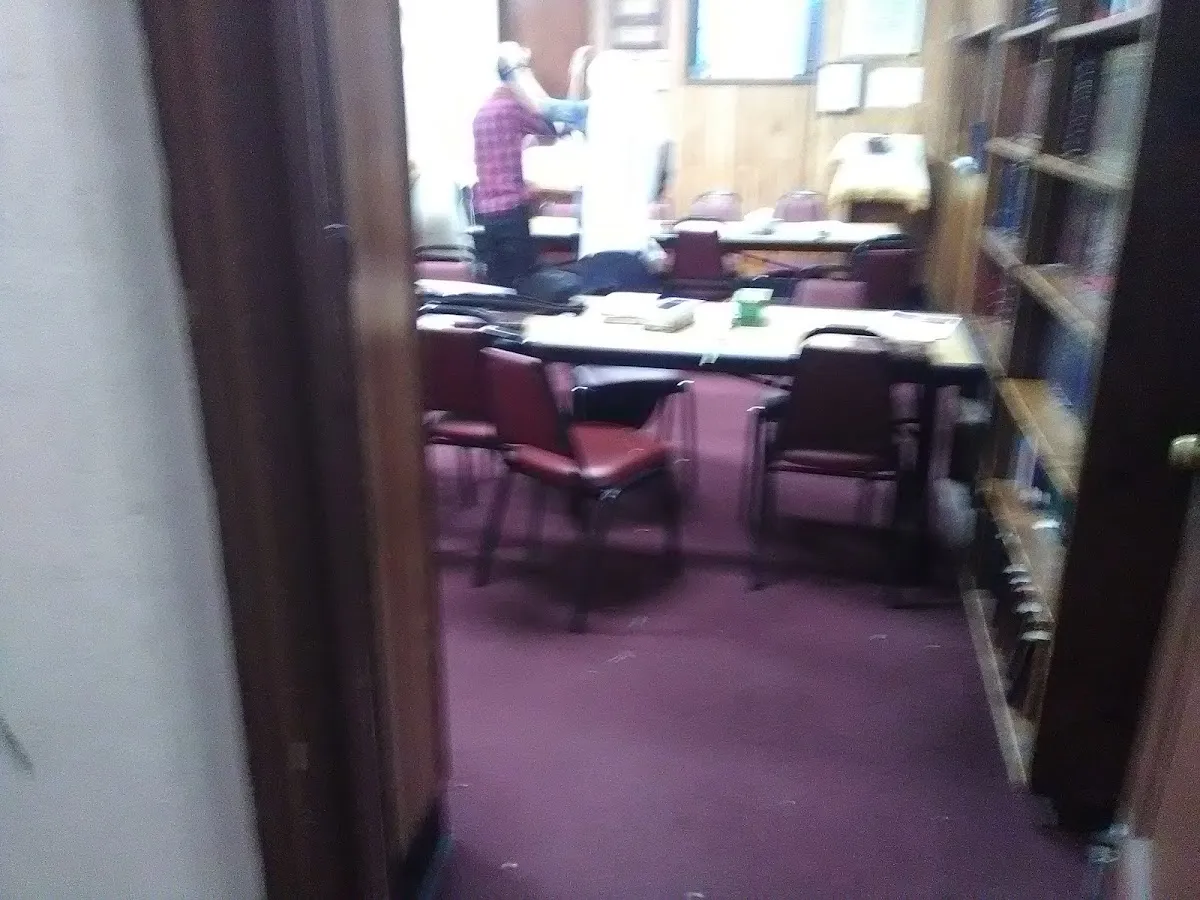 Kew Gardens Synagogue Adath Yeshurun — foto 10