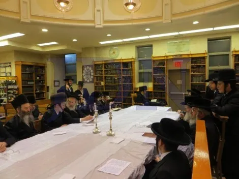 Khal Beis Yaakov Burshtin — foto 4