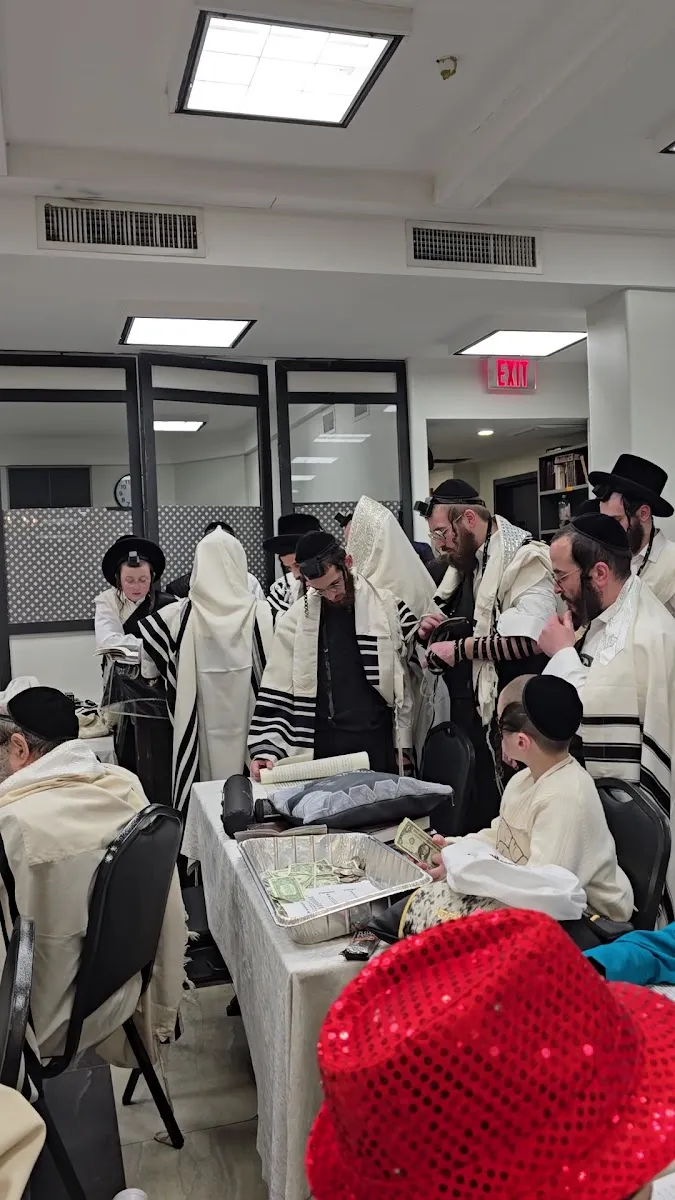 Khal Bris Avrom Zlozitz — photo 2