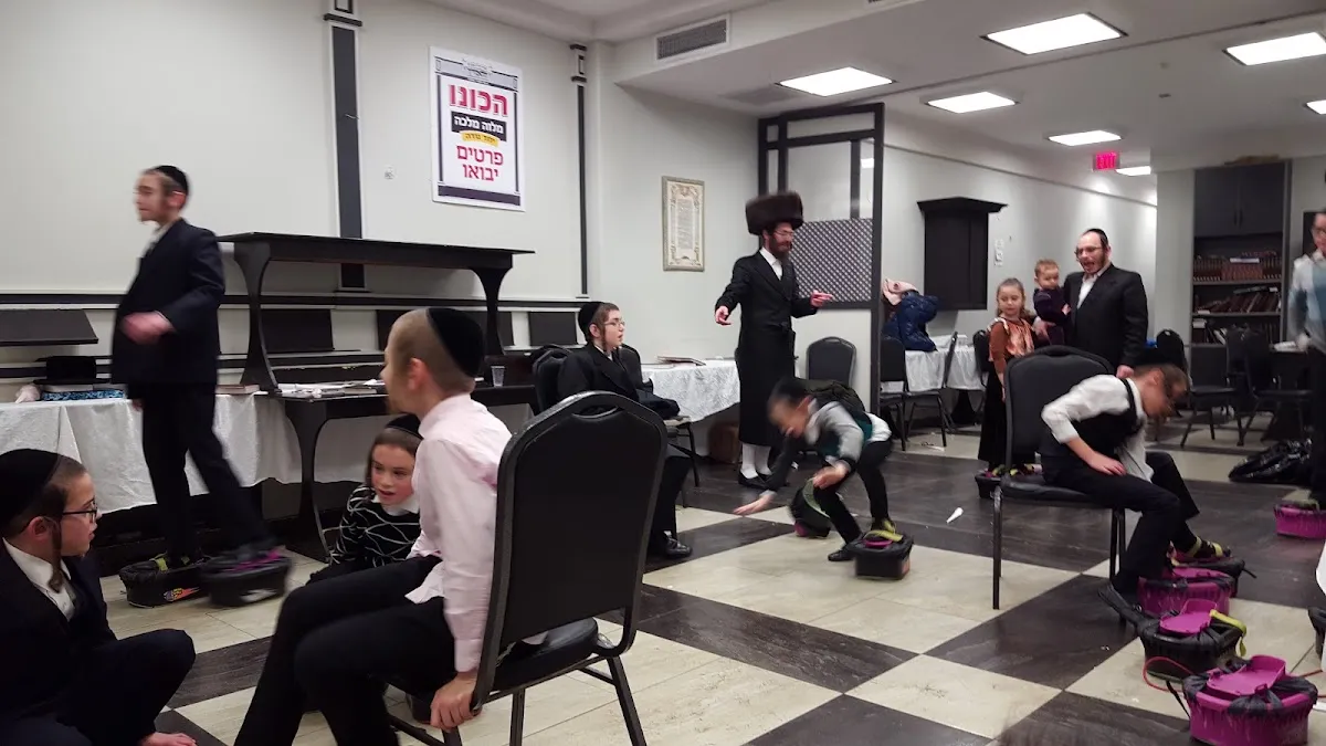 Khal Bris Avrom Zlozitz — photo 4