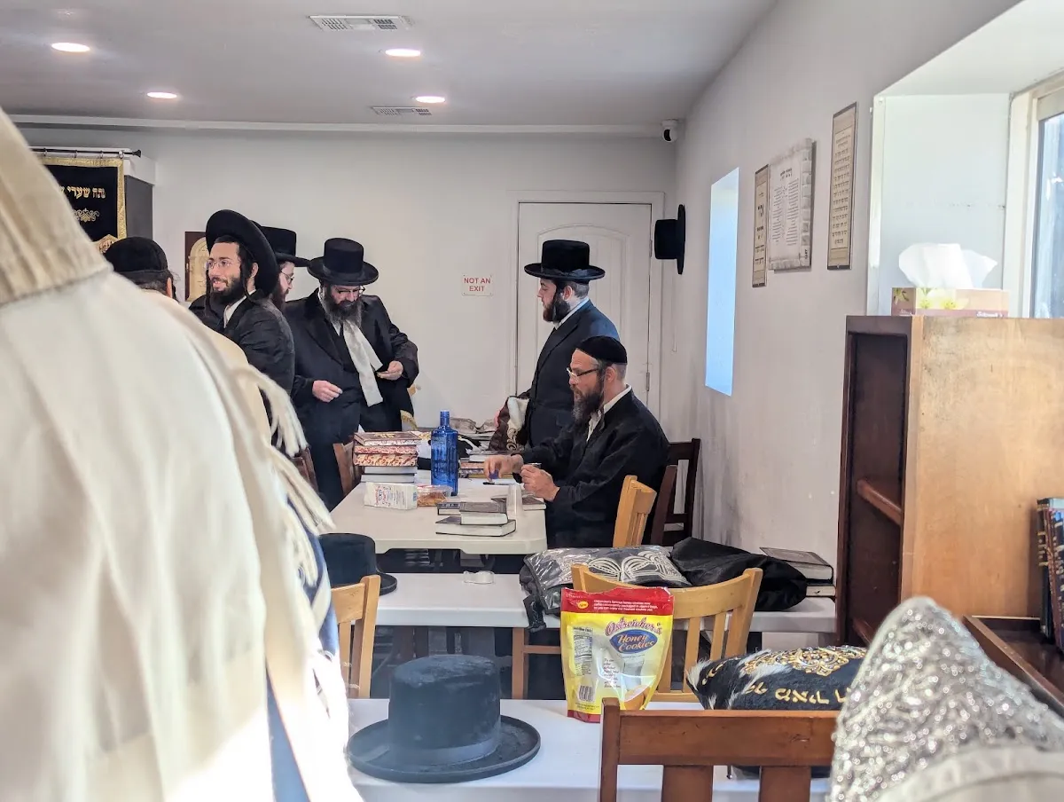 ' Khal Chasidim Casa Grande — photo 5