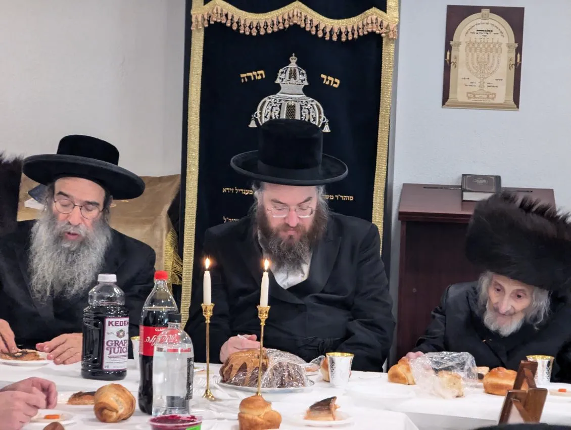 ' Khal Chasidim Casa Grande — photo 9