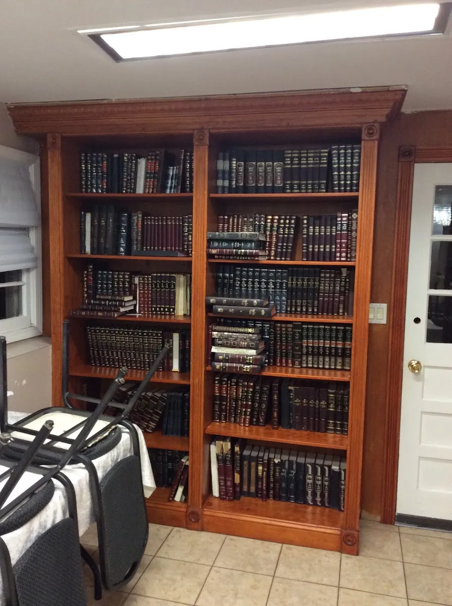 Khal Siach Yitzchok — foto 2