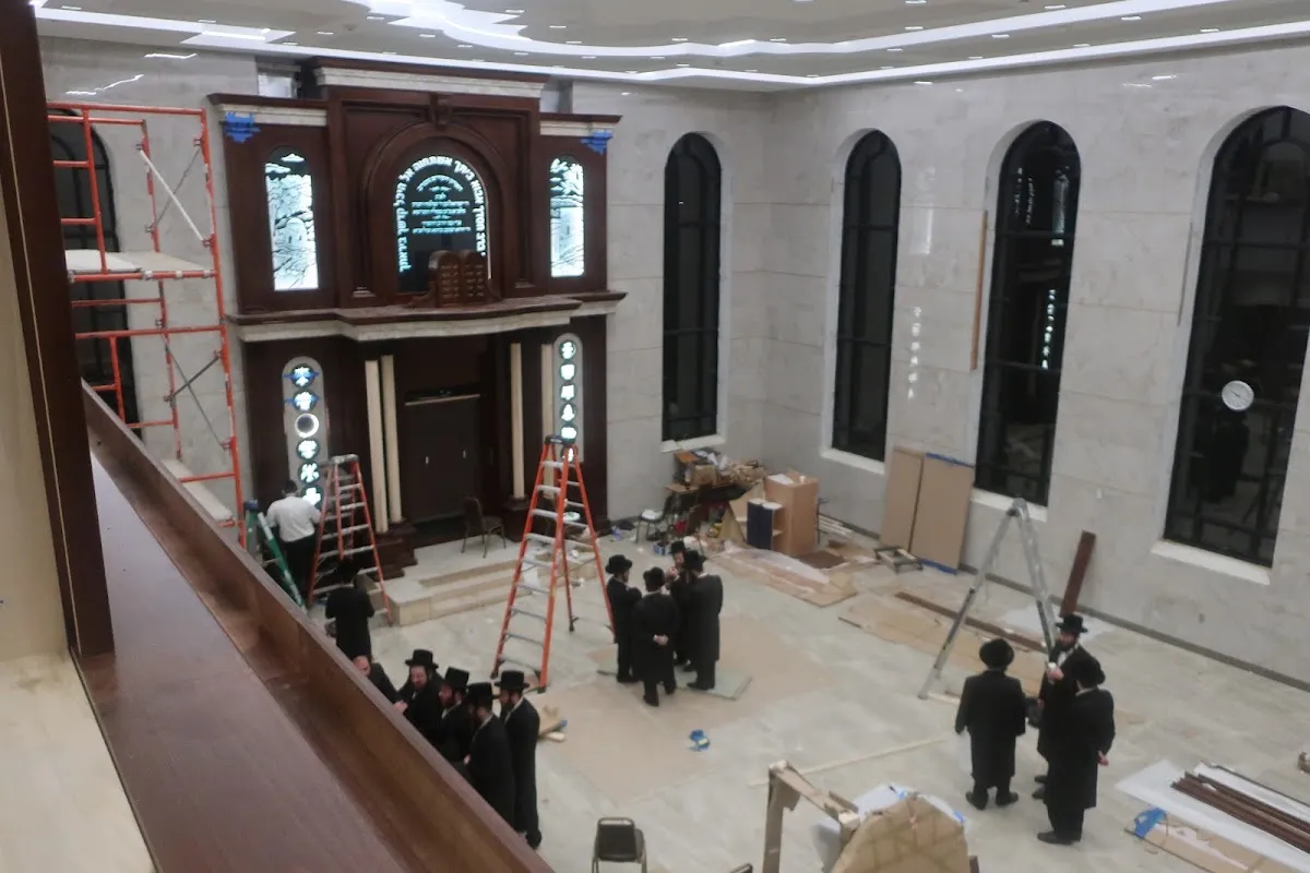 Khal Tzemach Tzadik Viznitz — photo 8
