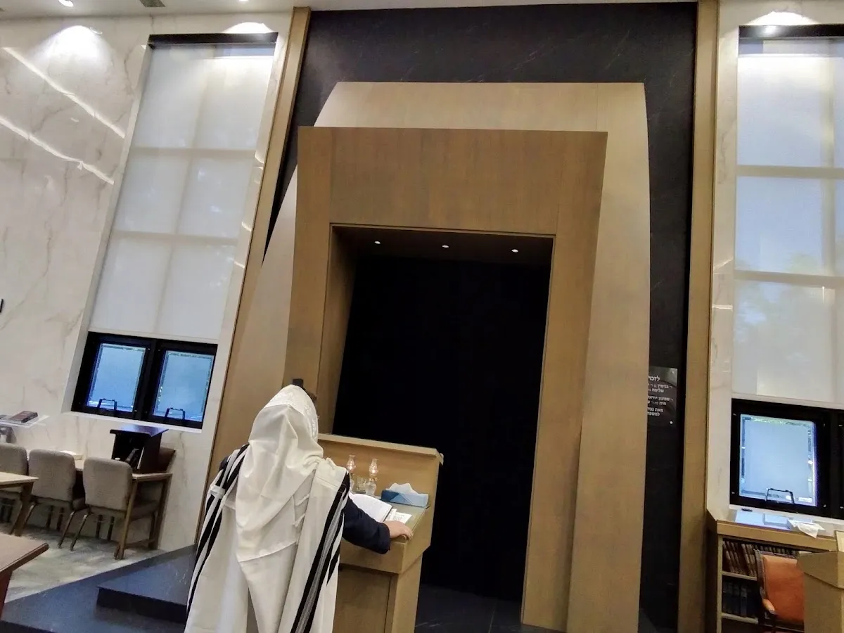 Khal Yaakov Akiva- Raintree Community Shul — photo 7
